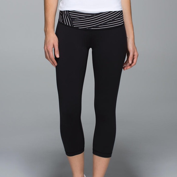 Black wunder under with detailed band - Picture 2 of 4